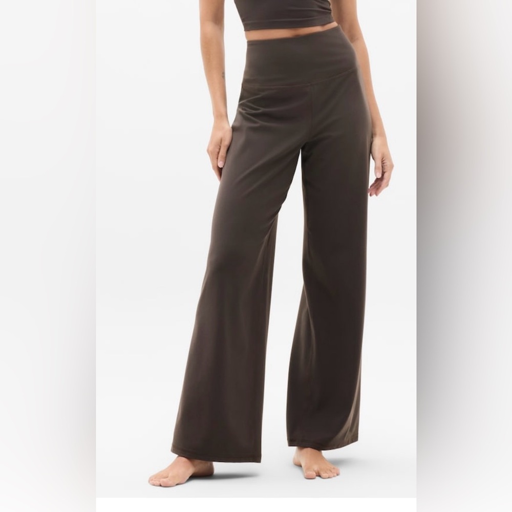 ATHLETA Elation Wide Leg Pants "Truffle" Brown. SIZE SMALL